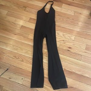 Aritzia/Wilfred Free Halter Jumpsuit🖤